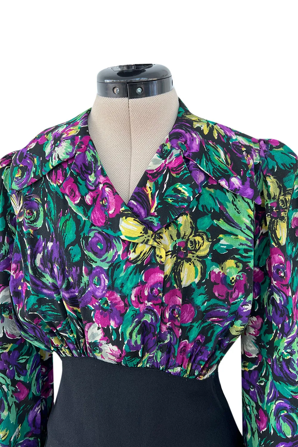 Chic 1930s Silky Rayon Vibrant Floral Printed Dress w Flared Black Crepe Skirt