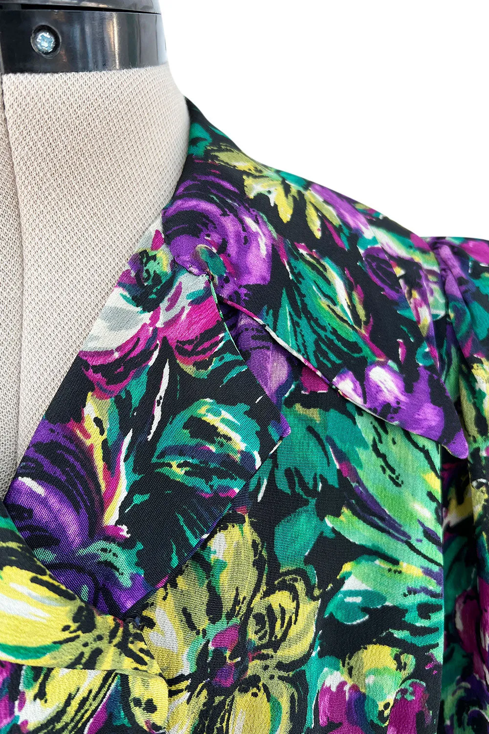 Chic 1930s Silky Rayon Vibrant Floral Printed Dress w Flared Black Crepe Skirt