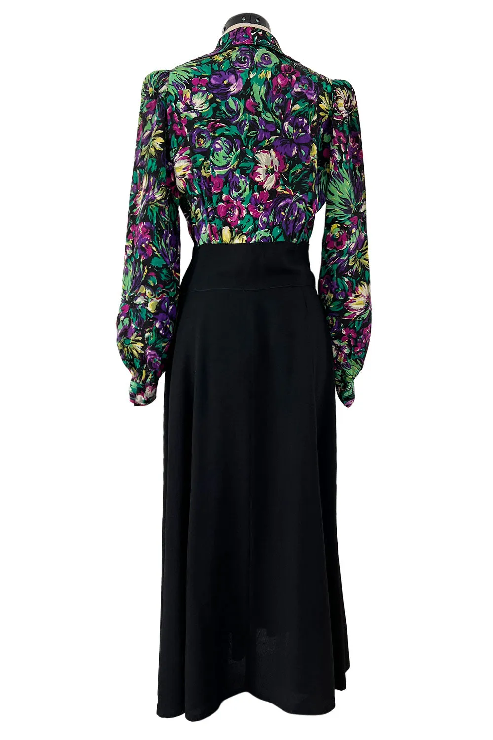 Chic 1930s Silky Rayon Vibrant Floral Printed Dress w Flared Black Crepe Skirt