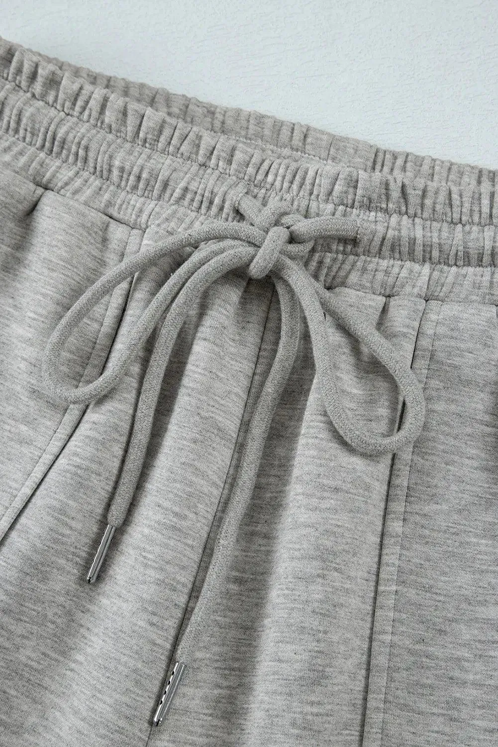 Drawstring Active Pants with Pockets – Comfortable Sportswear