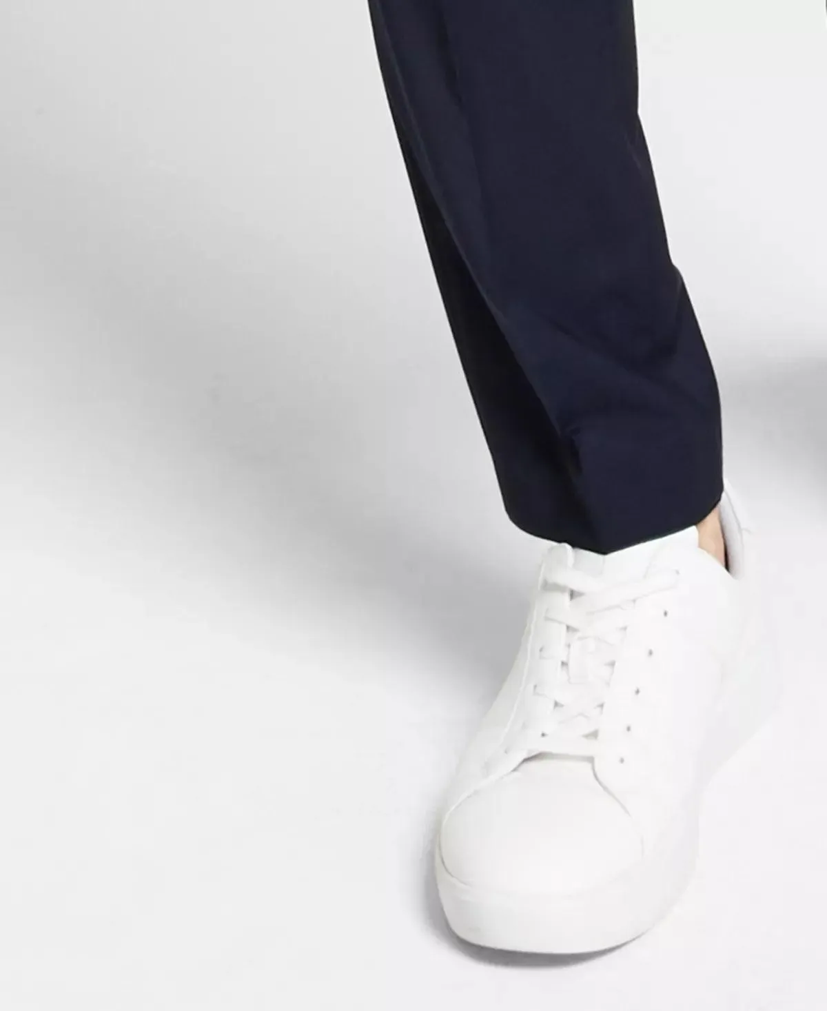 Hugo Boss Mens Slim fit Dress Pants 32 / 32 Blue Solid Stretch