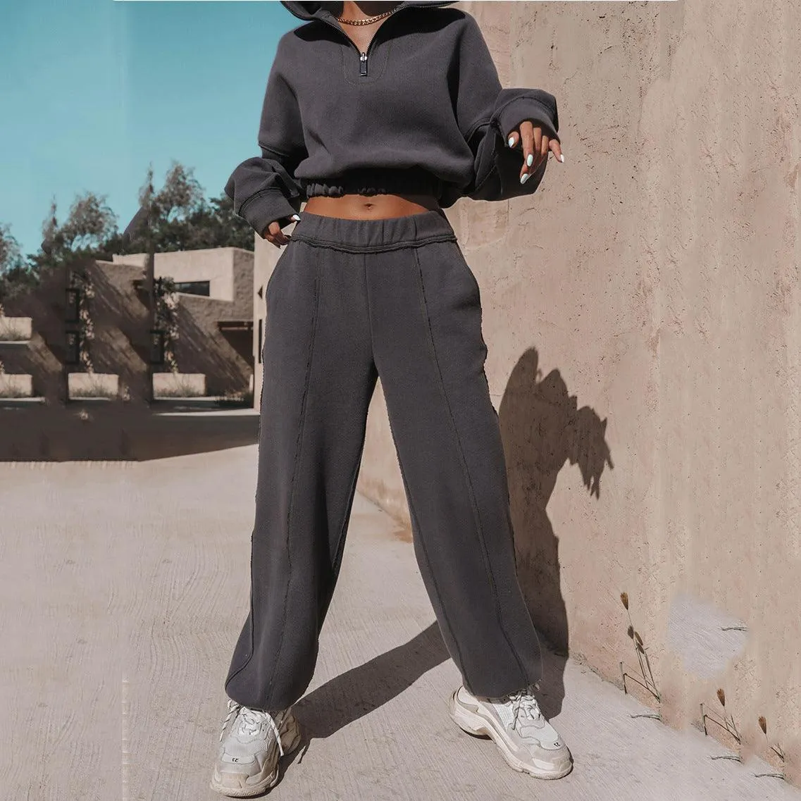 Long Sleeve Turtleneck Zipper Sweatshirt with Loose Straight-Leg Pants - Stylish & Comfortable