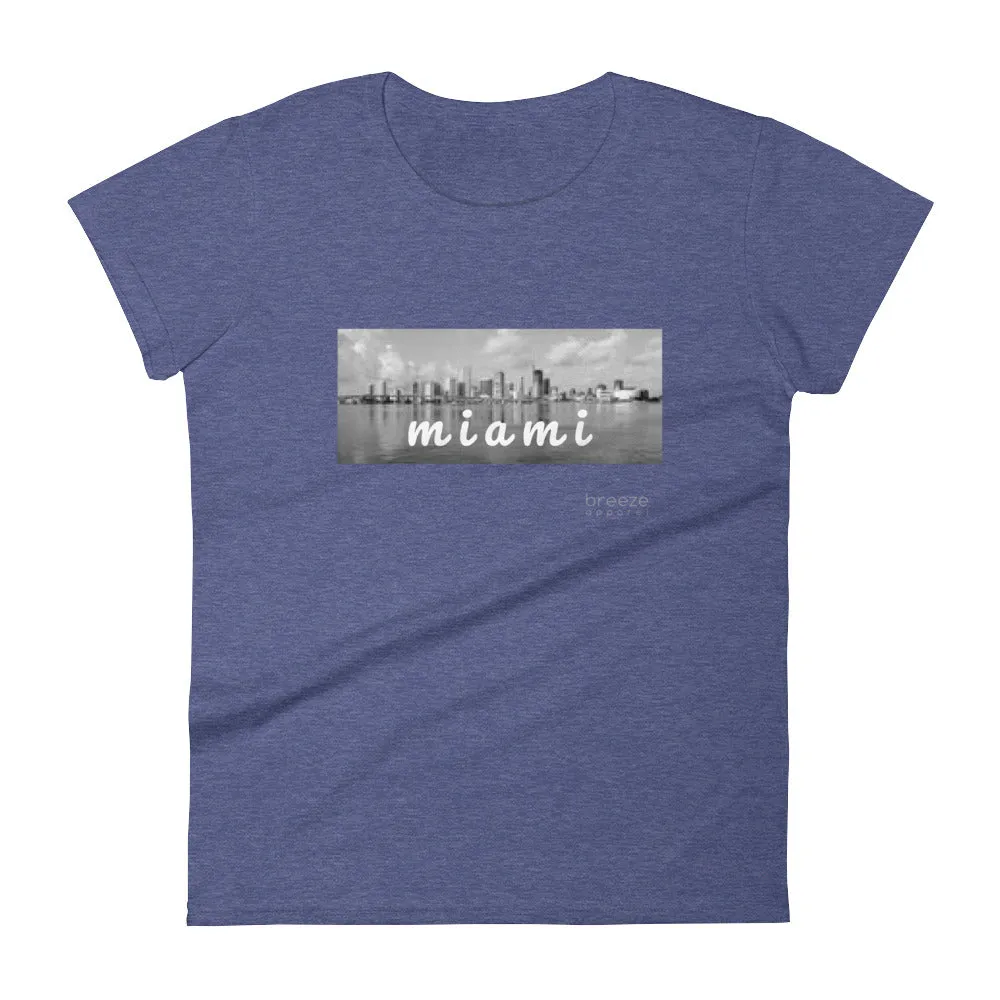 'Miami, Florida' women's short-sleeved shirt (16 colors)