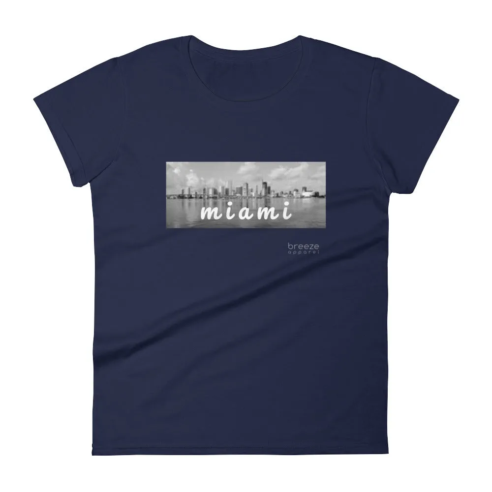 'Miami, Florida' women's short-sleeved shirt (16 colors)