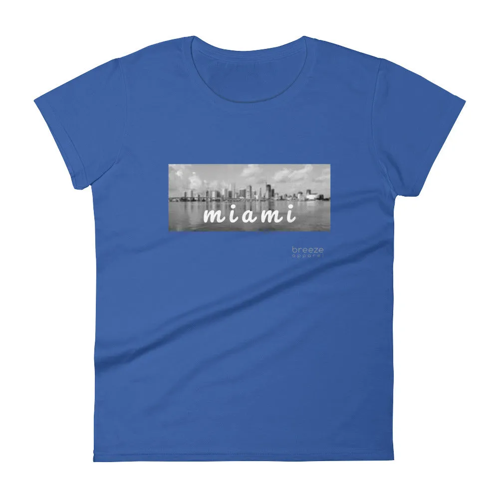 'Miami, Florida' women's short-sleeved shirt (16 colors)