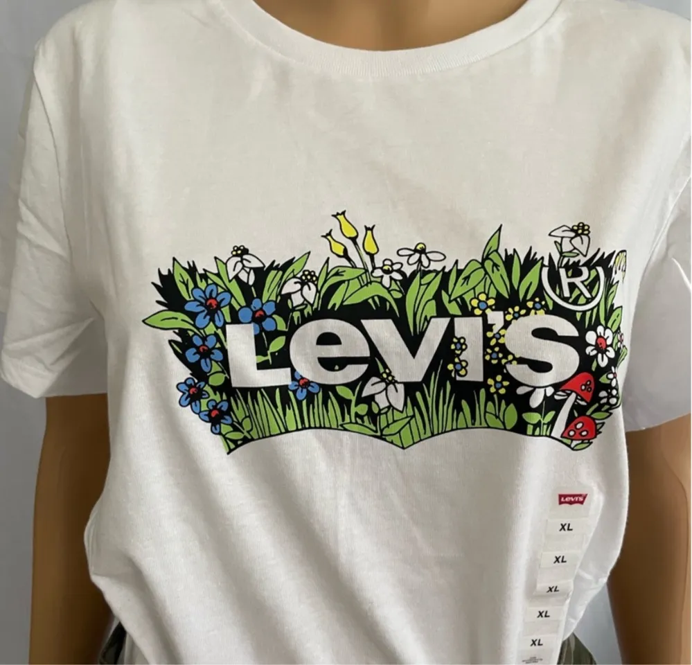 VARSITY T-SHIRT