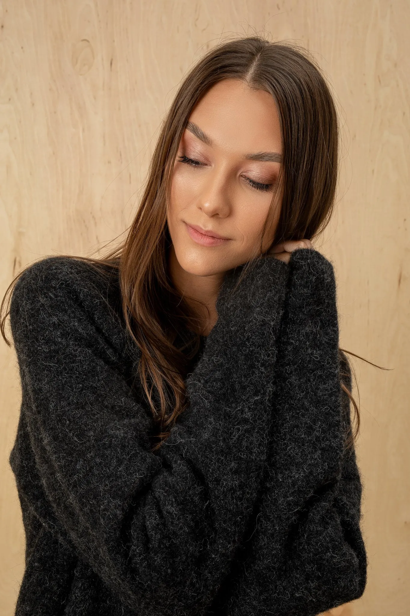 Velvet Wool Sweater Oversized - Black